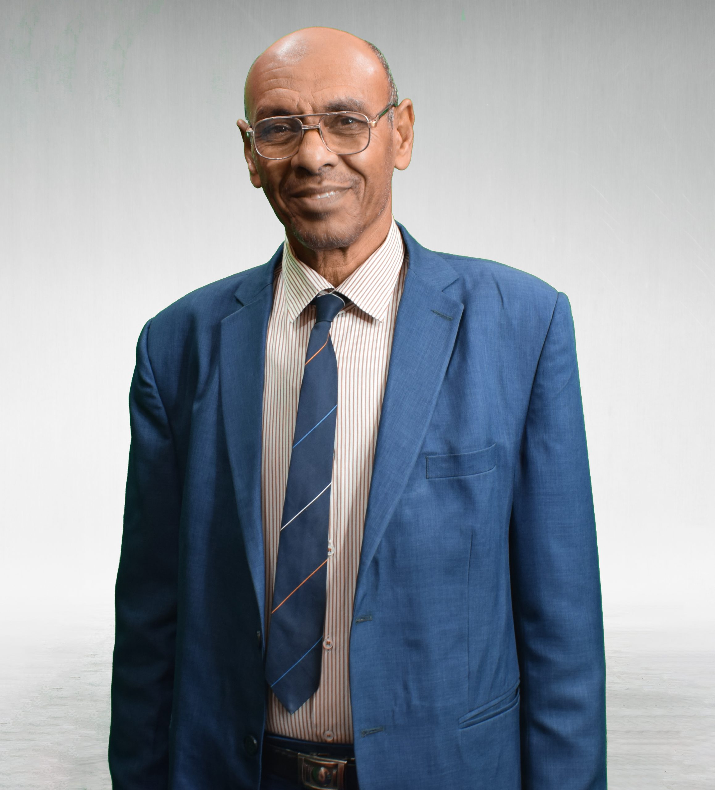 السيد / فتحي تمام