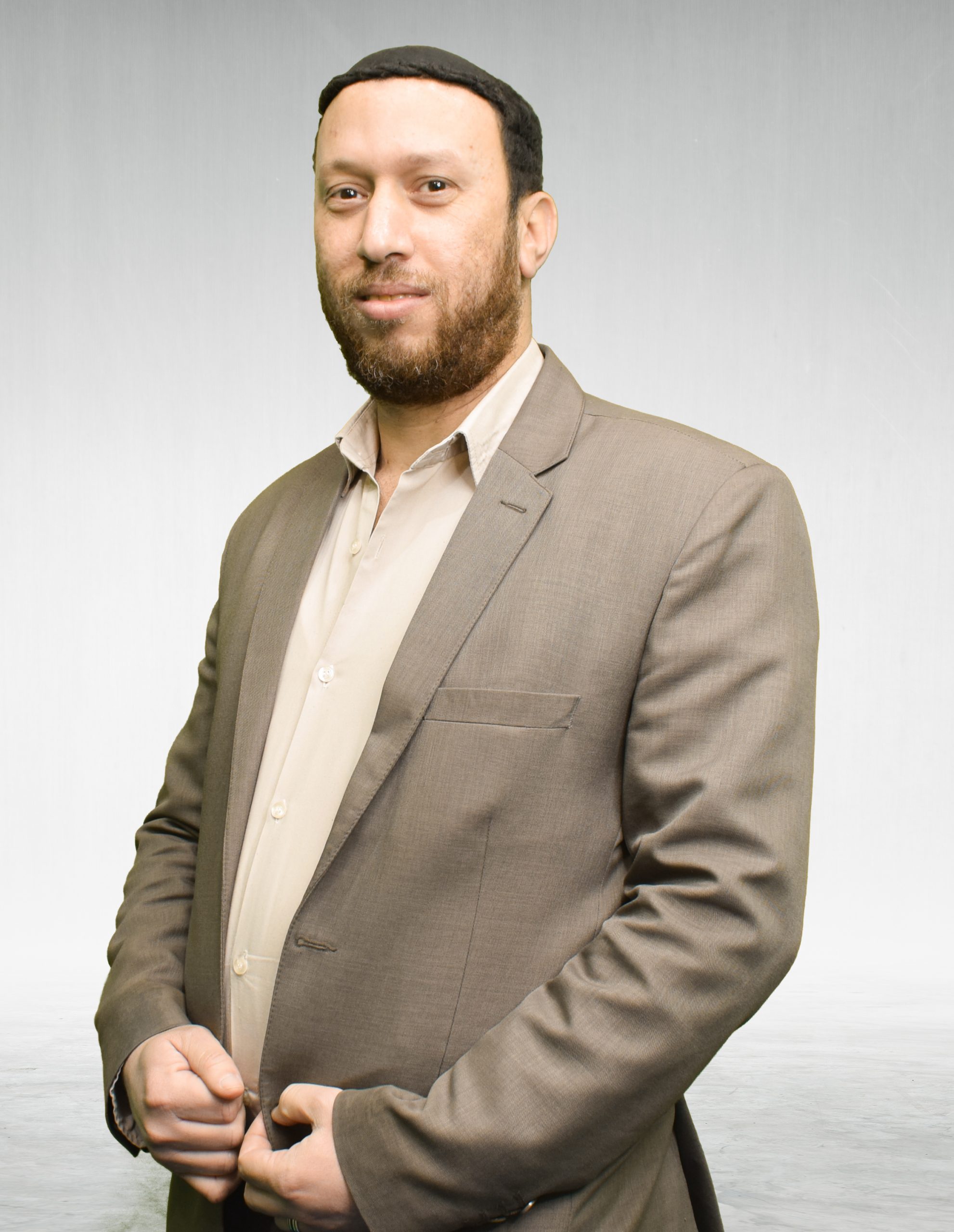السيد / أسامة حسين محمد